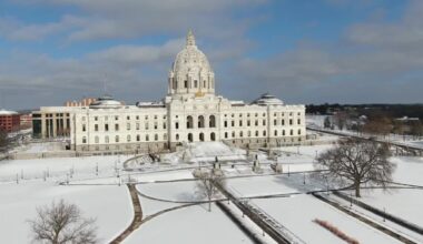 Political standoff could stall Minnesota legislative session