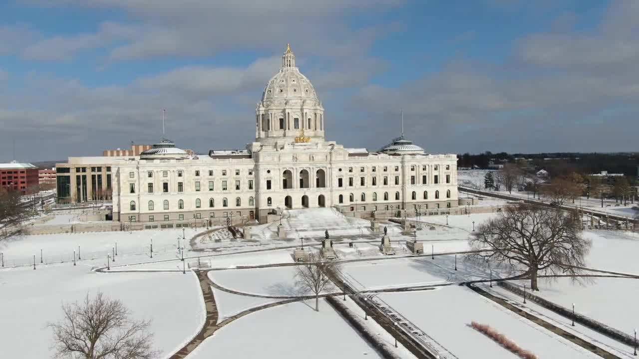 Political standoff could stall Minnesota legislative session