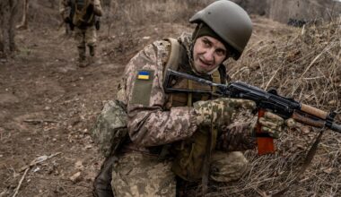 As Trump vows to end war, Ukraine’s deep strikes weaken Russia | Russia-Ukraine war News