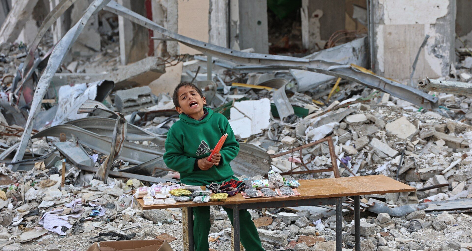 Israel steps up Gaza attacks amid renewed ceasefire push | Gaza News