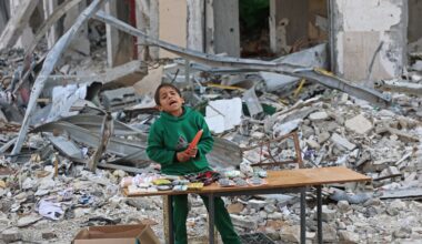 Israel steps up Gaza attacks amid renewed ceasefire push | Gaza News
