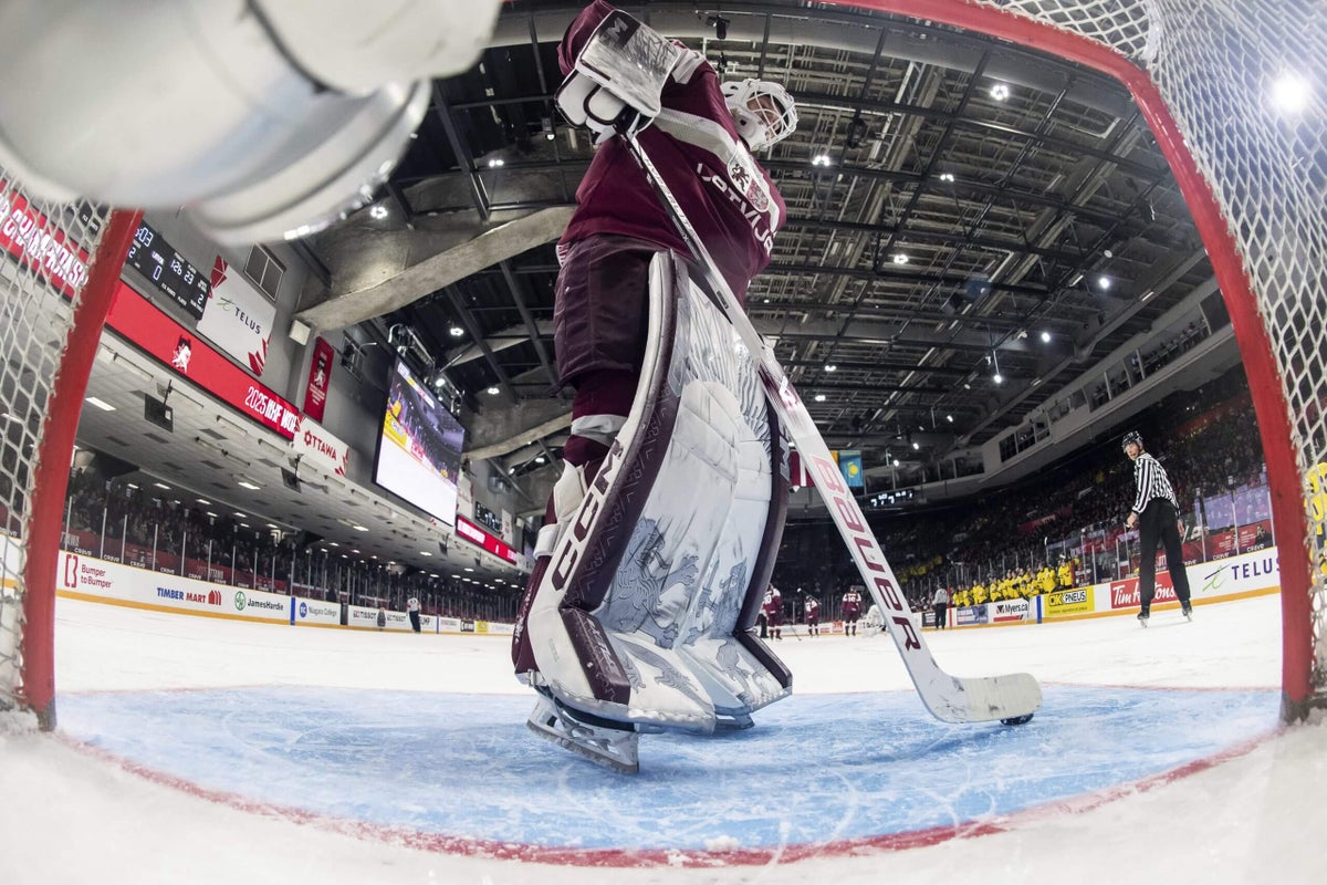 How Latvia goalie Linards Feldbergs became the feel-good story of the 2025 World Juniors