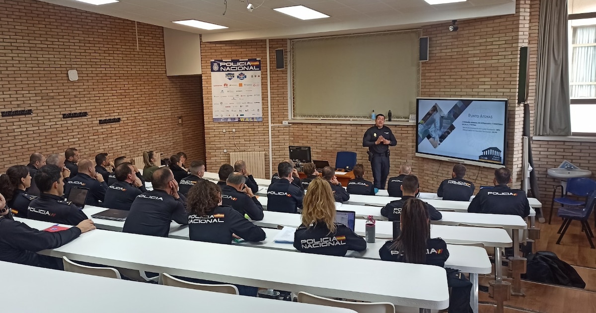 El sueldo de un inspector de Policía Nacional en España: sueldo base, pagas extra y retribuciones complementarias