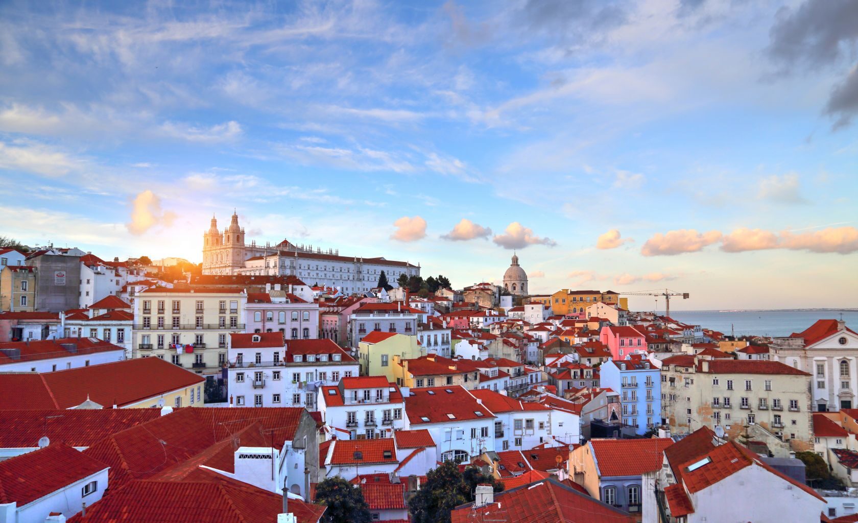 Price reduction on over 2,750 properties in Portugal