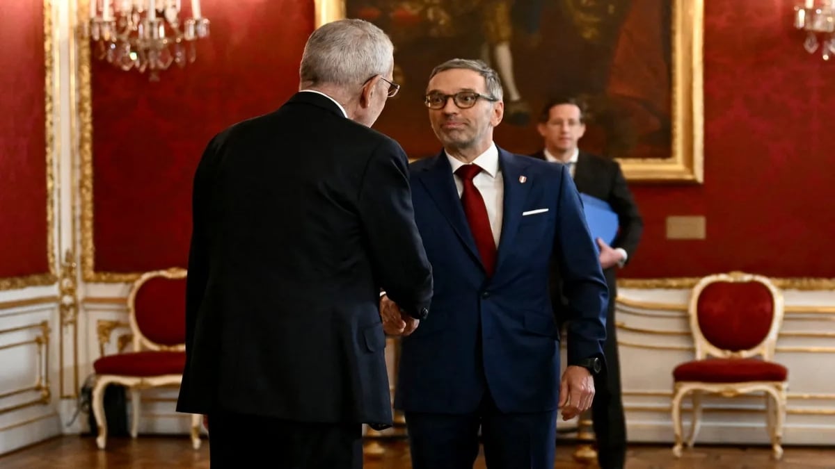 Pro-Russia Herbert Kickl to form govt in Austria as another right-wing party rises in Europe – Firstpost