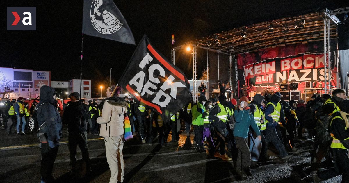 Hlavné nemecké politické strany sa na zjazdoch pripravujú na kampaň