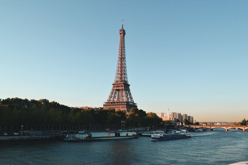 How France Outpacing Spain, Australia, Russia, Canada, US, China, Italy, Turkey, Germany, Thailand, UK, Mexico, Japan, Brazil, South Korea, Netherlands and Switzerland in Terms of Tourists Arrivals