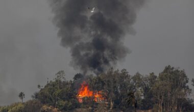 Drone strikes firefighting aircraft over Palisades Fire – NBC Los Angeles