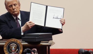Trump executive order calls all federal employees back to the office 5 days a week - Fortune