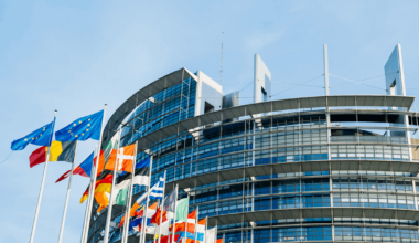Habeck Urges Europe to Limit Reliance on US Energy