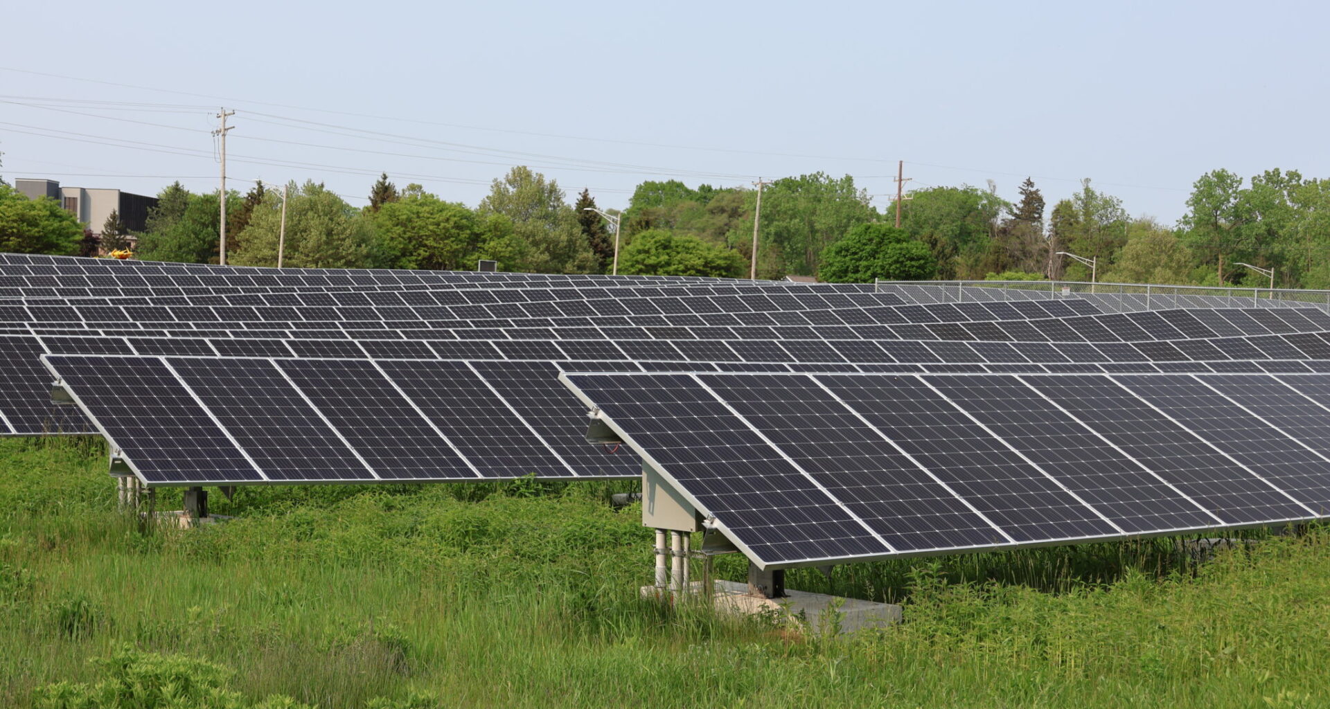 Michigan remains on top in clean energy projects, new study says • Michigan Advance