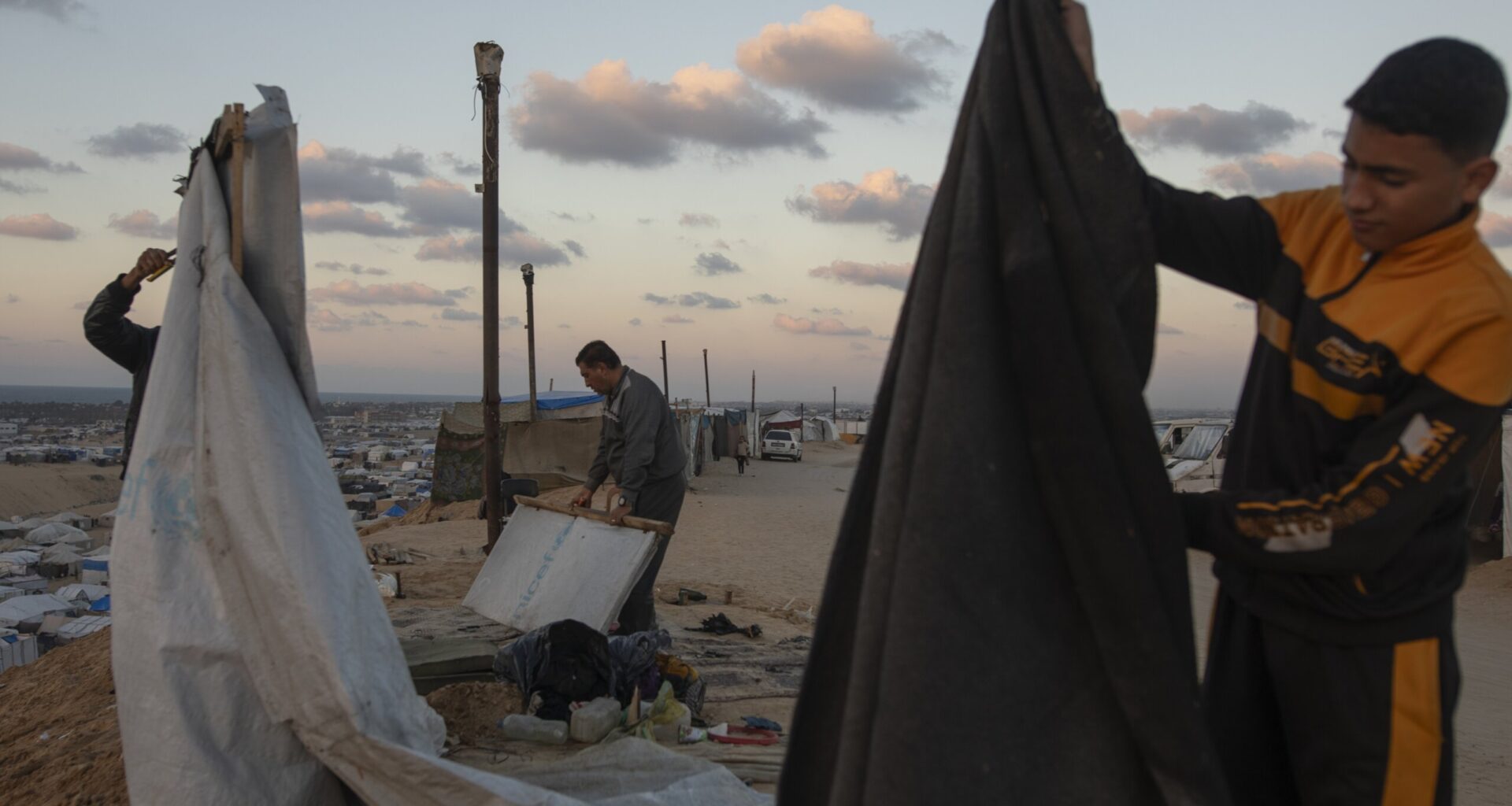 As ceasefire takes hold, Hamas returns 3 Israeli hostages and Israel frees 90 Palestinian prisoners