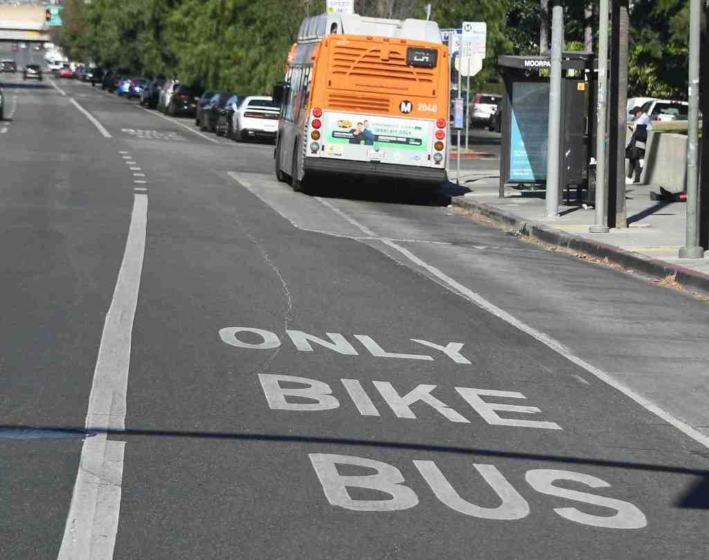Legislation would speed up light-rail, bus lane conversions, exempting them from environment review – Daily News
