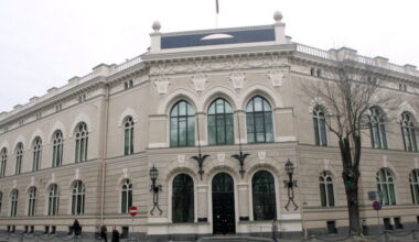 New surnames surface in discussions of candidates to lead Bank of Latvia