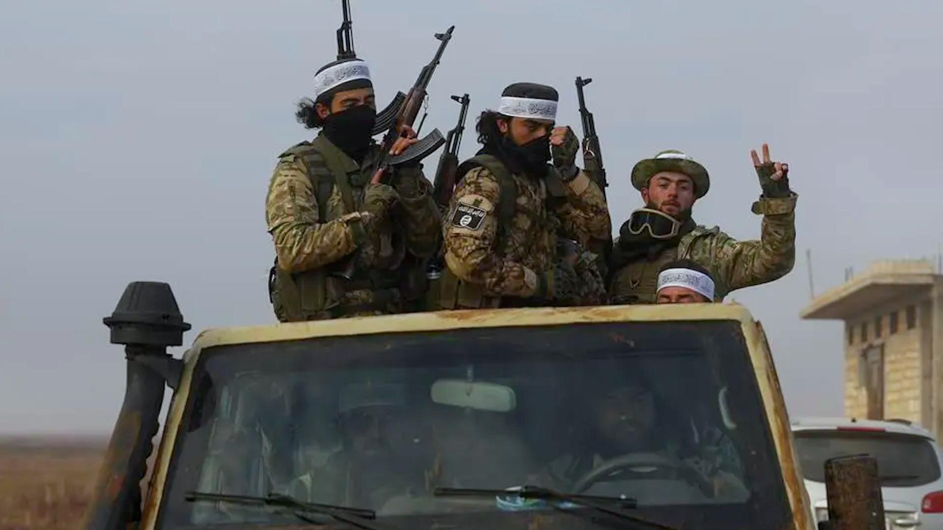 Click to play video: 'Syrian rebels capture part of largest city'
