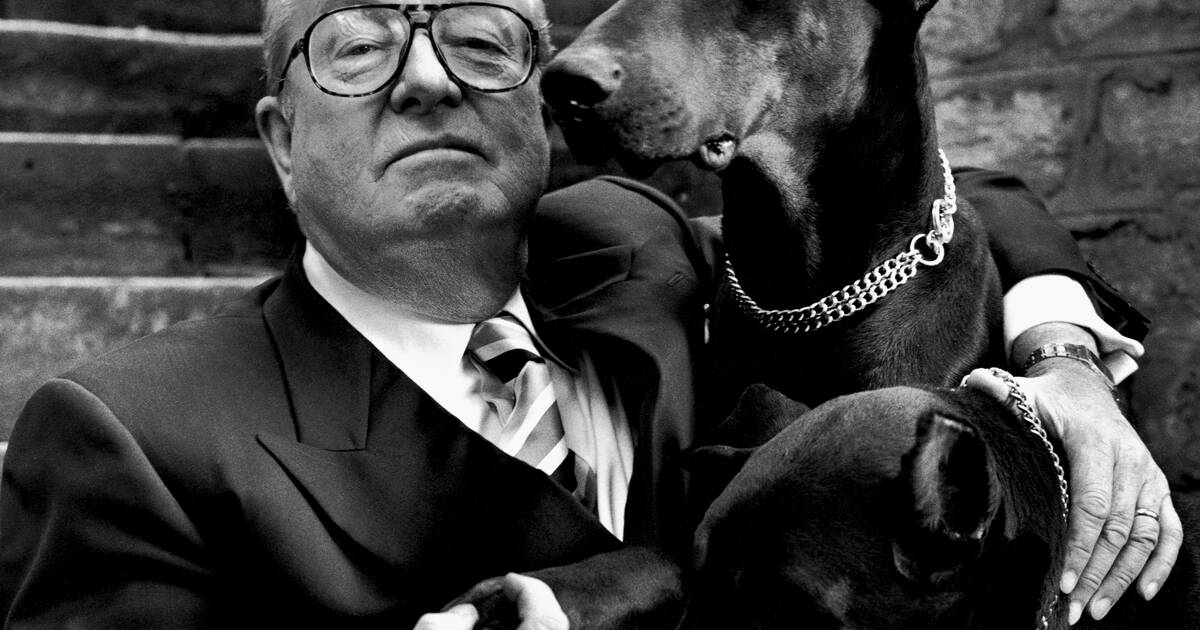 les dessous du portrait de Jean-Marie Le Pen par Helmut Newton – Libération