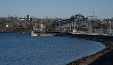 Moldovan PM accuses Moscow of manufacturing a humanitarian crisis by cutting off oil and gas to its Transnistria region