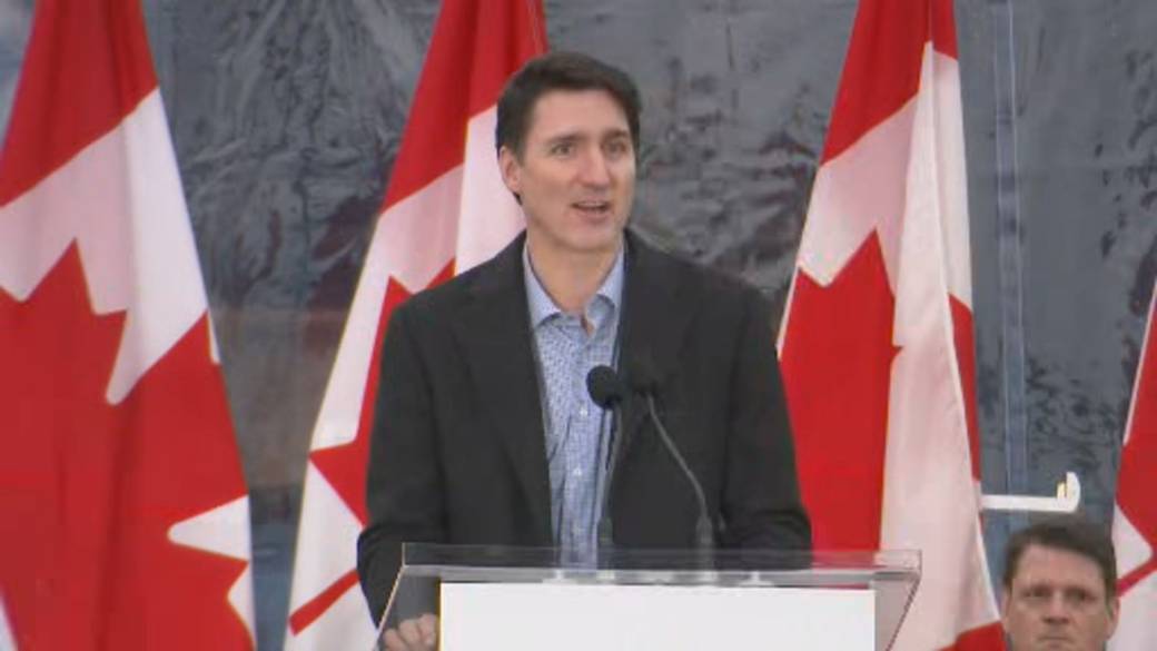 Click to play video: 'Canada ‘on track’ to triple defence spending by 2030: Trudeau'