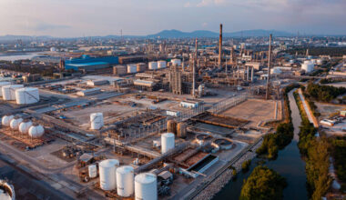 Oil, Natural Gas, USD/CAD Analysis As Inventory Data Fuels Bearish Sentiment