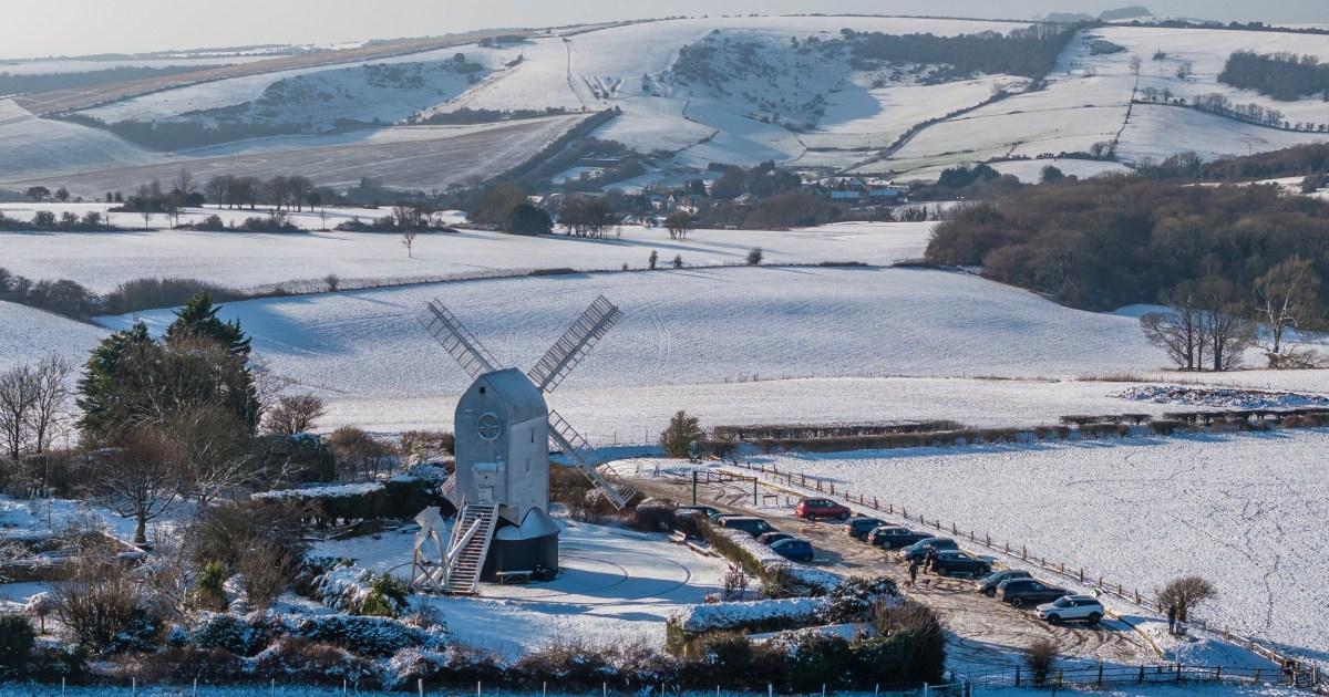 UK gas storage levels 'concerningly low' after cold weather snap | News UK