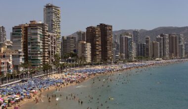 UK Home Buyers to Face 100% Tax in Spain Under Sanchez Plan