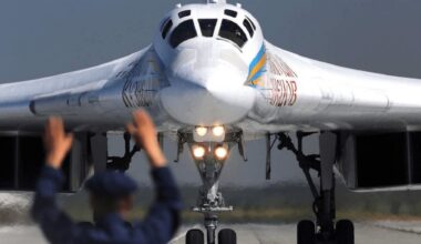 Russian Tu-160 bomber. Image Credit - Creative Commons.