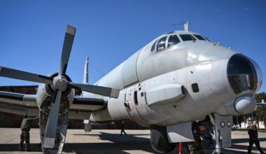 Un avion de la marine française volant pour l'Otan ciblé par l'armée russe