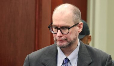 Hurst’s DNA on pillow, knives in Wilsons' Sycamore laundry room crawl space, forensic expert says – Shaw Local