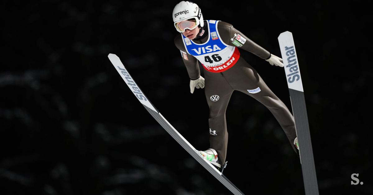 Anže Lanišek izjemen, na tekmo vseh pet Slovencev. Roka Oblaka v nedeljo čaka debi.