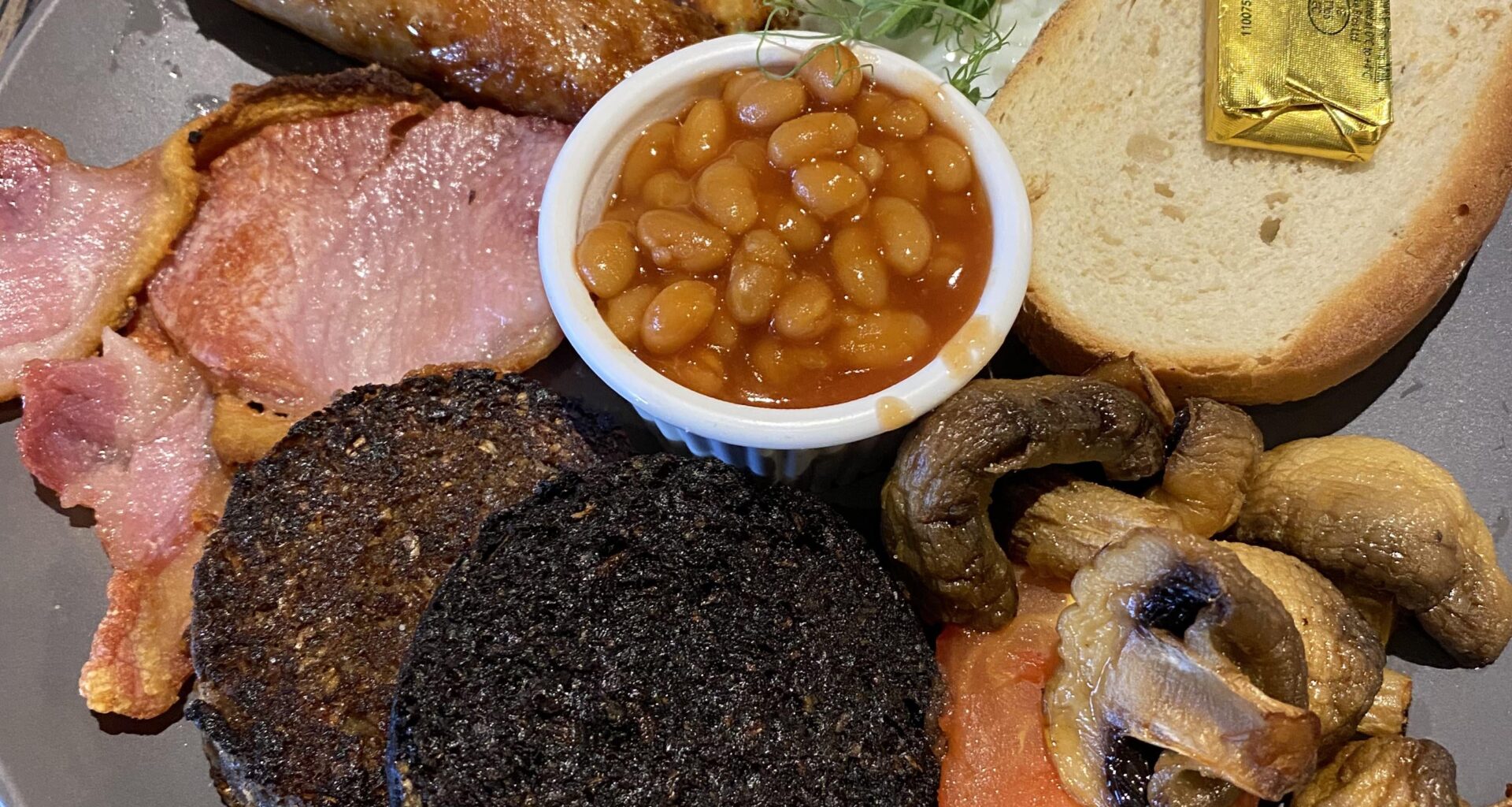 Breakfast at my local cafe this morning, across the water in Scotland … sorted me out after the weekend