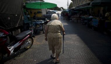 Thailand Hands Out $890 Million to Elderly in Boost for Economy