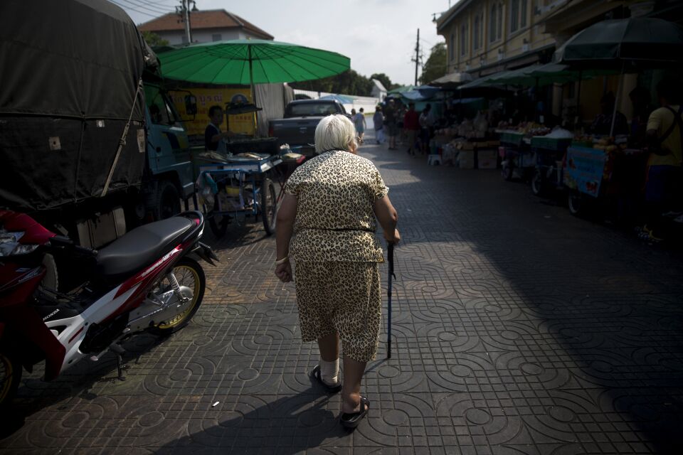 Thailand Hands Out $890 Million to Elderly in Boost for Economy