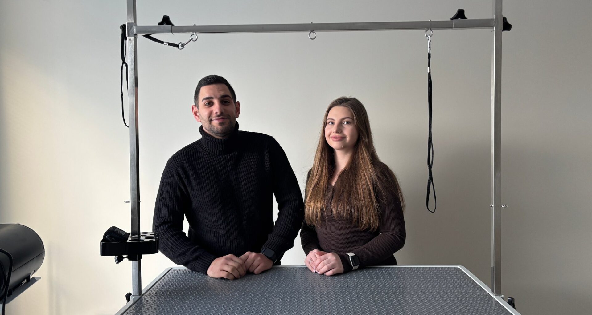 Hundefrisør, Tønsberg | Artur og Vladyslava følger drømmen i Norge: – Vi er klare
