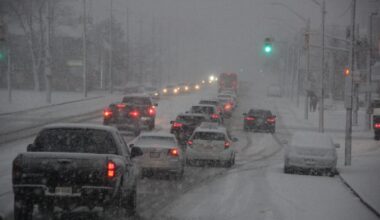 Environment Canada issues weather advisory as snow blankets Windsor-Essex