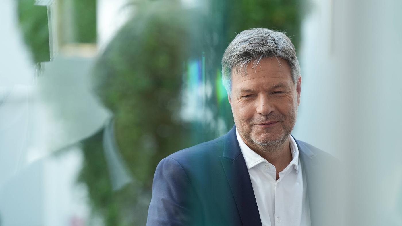 Hype ums „Team Robert“: Schmusestimmung und Entgleisungen