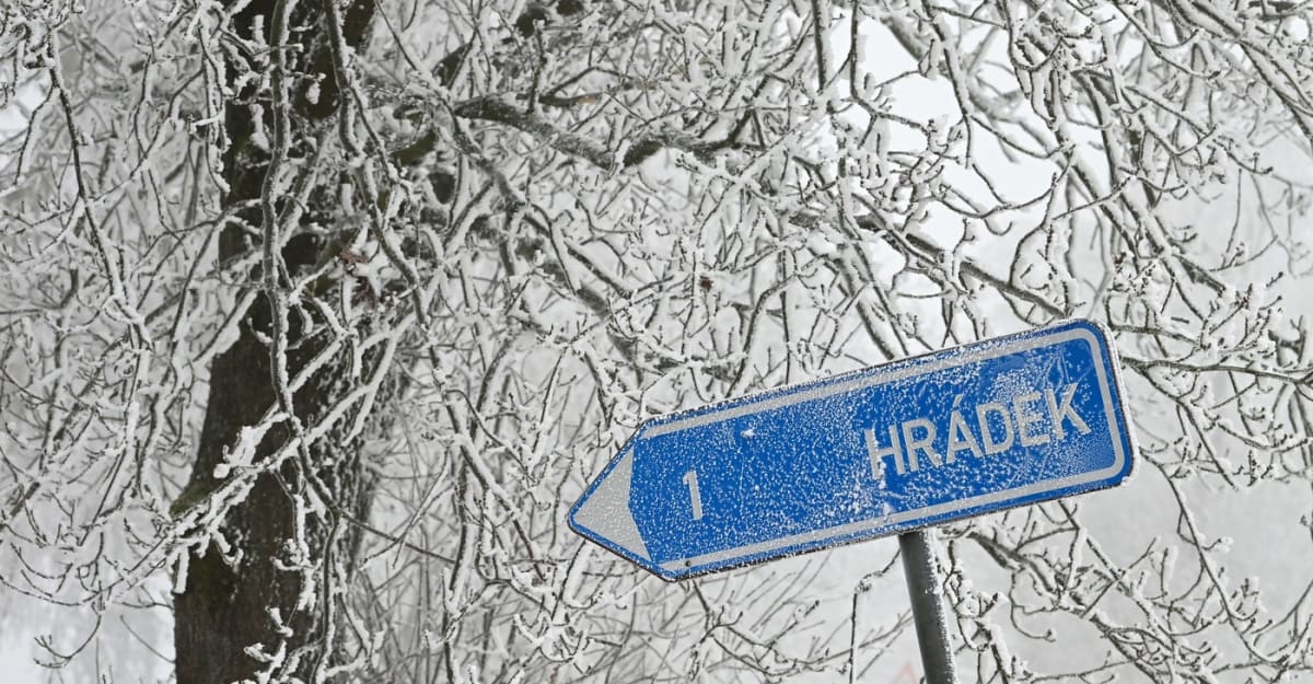 Sledujte RADAR: Česko v zajetí mrazu. Chumelenice zasáhne většinu území, hrozí ledovka