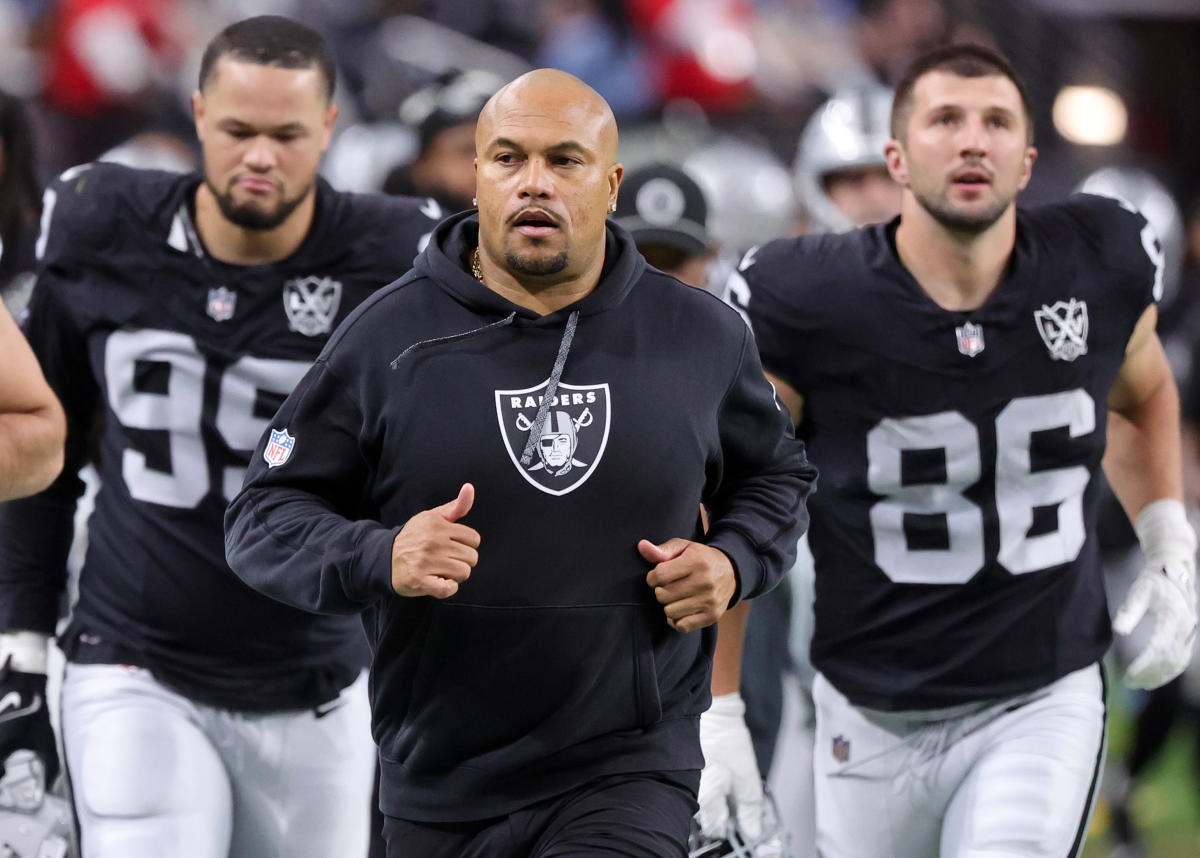 NFL coaching tracker, wild-card news: Antonio Pierce says he's still Raiders' coach, Jaguars fire Doug Pederson