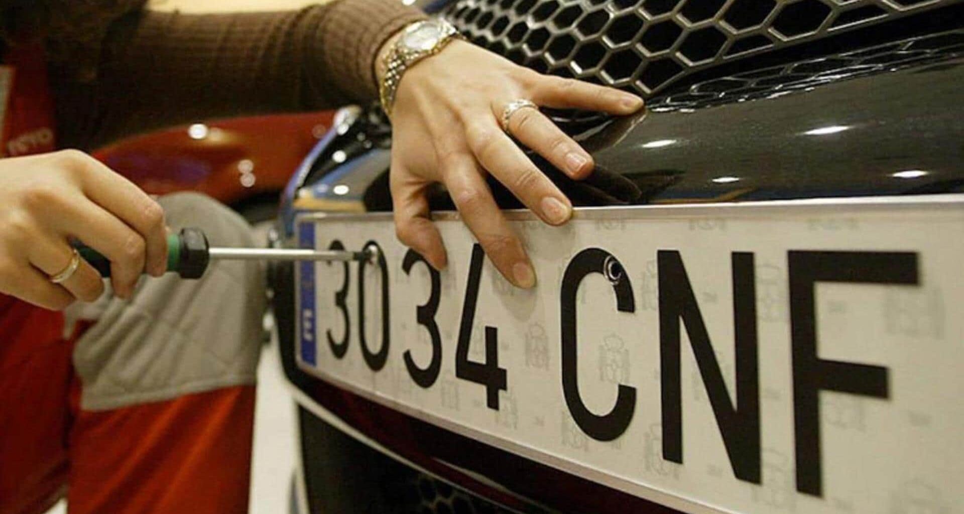 Vehicle registration plates in Spain are set to change in 2025