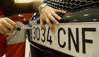 Vehicle registration plates in Spain are set to change in 2025