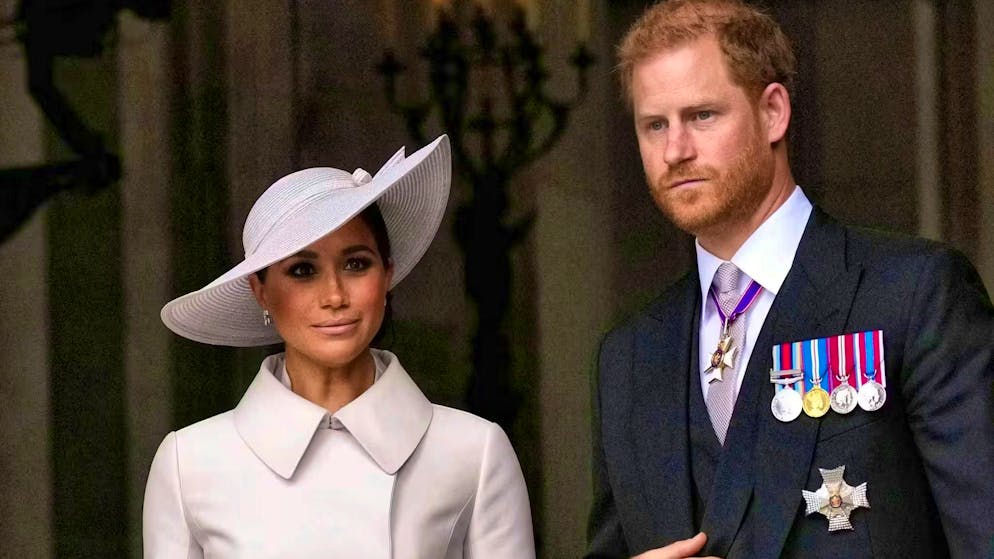 British media report that Harry and Meghan have purchased a property in Portugal as a possible alternative, which would bring them closer to the royal family.