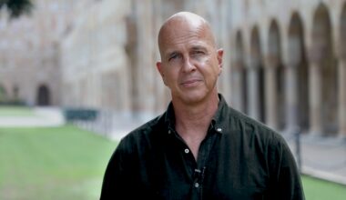 Latvian-Australian journalist Peter Greste announces hunger strike / Article
