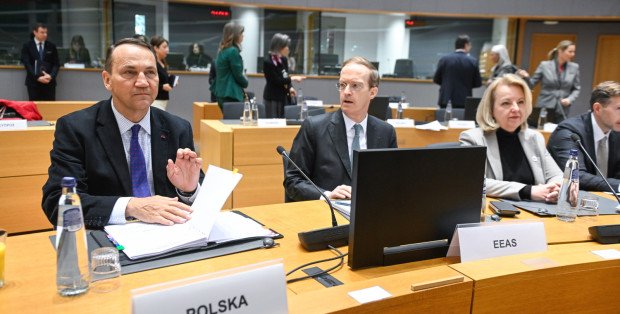 Szef MSZ: polskie konsulaty w USA postawione w stan wyższej gotowości - Aktualności
