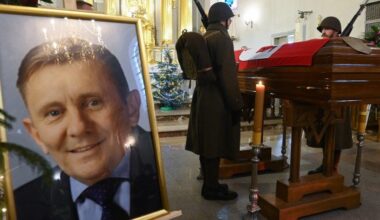 Burmistrz Mszczonowa Józef Grzegorz Kurek spoczął na miejscowym cmentarzu - Aktualności