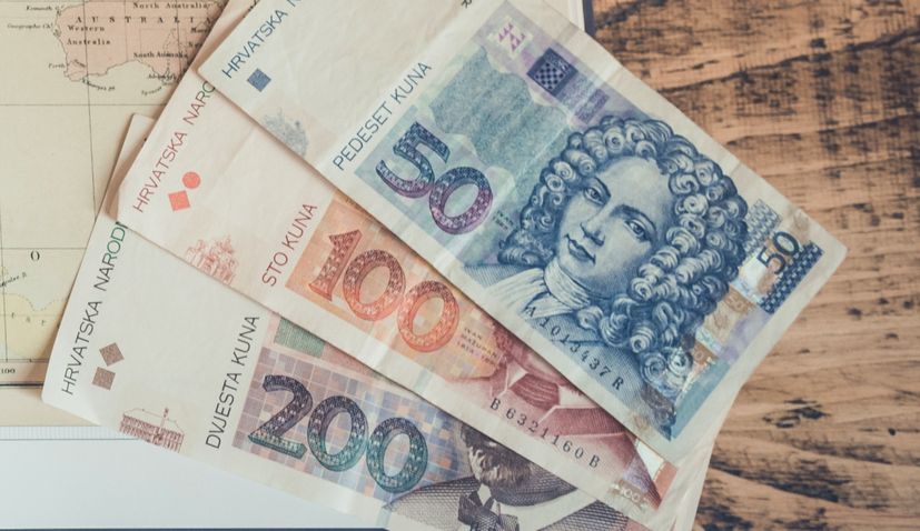 Croatians still keeping large amounts of old kuna currency