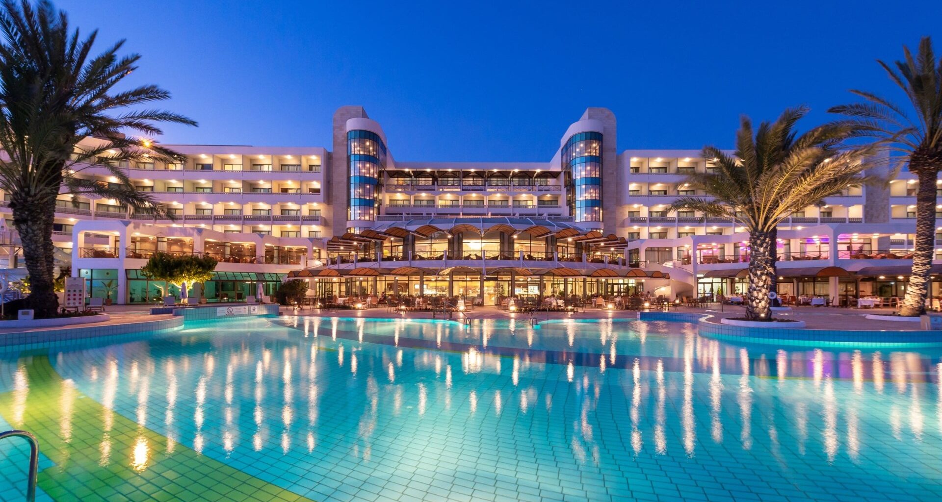 Luxury Cyprus hotel, right on stunning beach, is one of the best for a fabulous family holiday