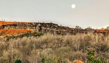 The Moon is still out over the Valleys. Shaping up to be a lovely clear and crisp winters day.
