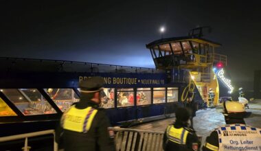 Auf der Elbe in Hamburg: Fähre rammt Schiff – elf Verletzte! | Regional