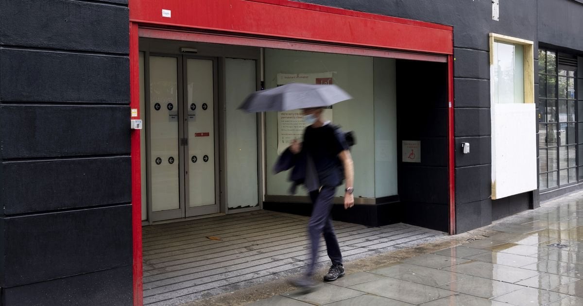 UK's high street crisis laid bare as 201k staff sacked with 17,349 shops closed