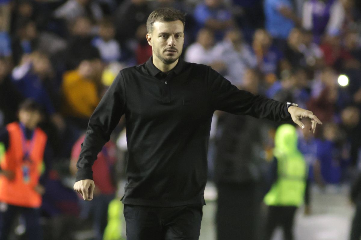 FC Porto: Deniz Gul sai da sombra de Samu