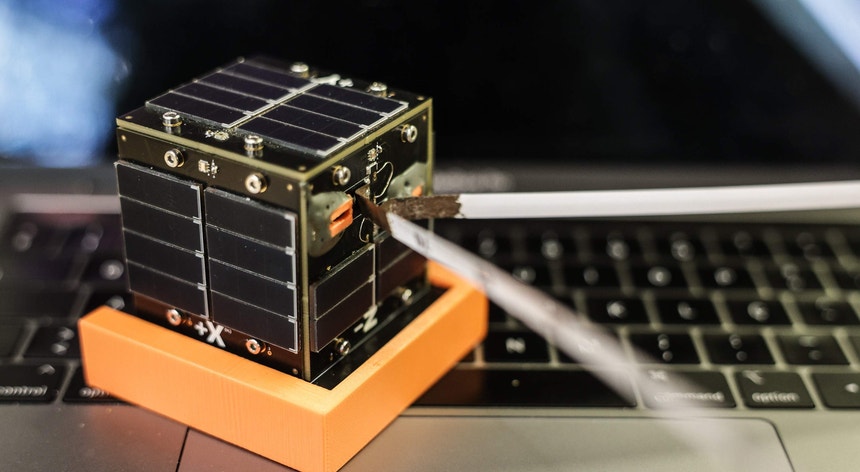 De Portugal, para o espaço. São hoje lançados, dois pequenos satélites nacionais